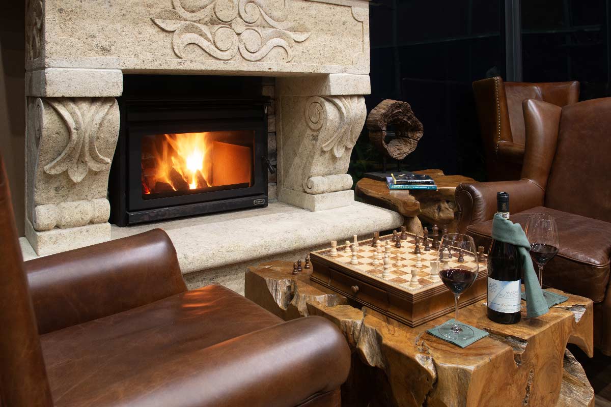 Crystal Creek Rainforest Retreat Bar Lounge and Wine Cellar is a place to sample fine wines, Champagnes, beers, spirits and non-alcoholic options, either fireside or with a game of pool or backgammon