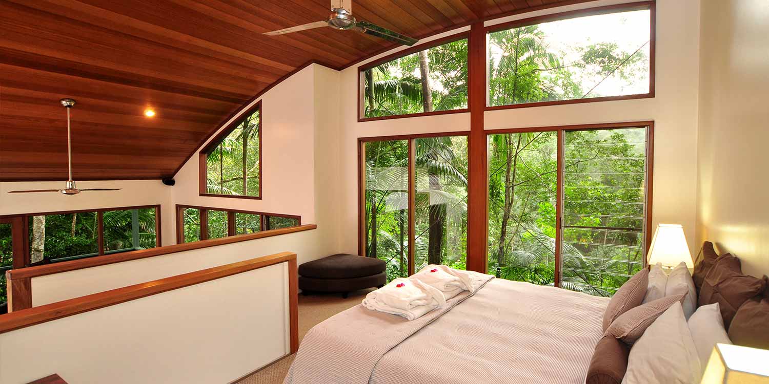 Rainforest Canopy Bungalows – high curved ceiling over two levels